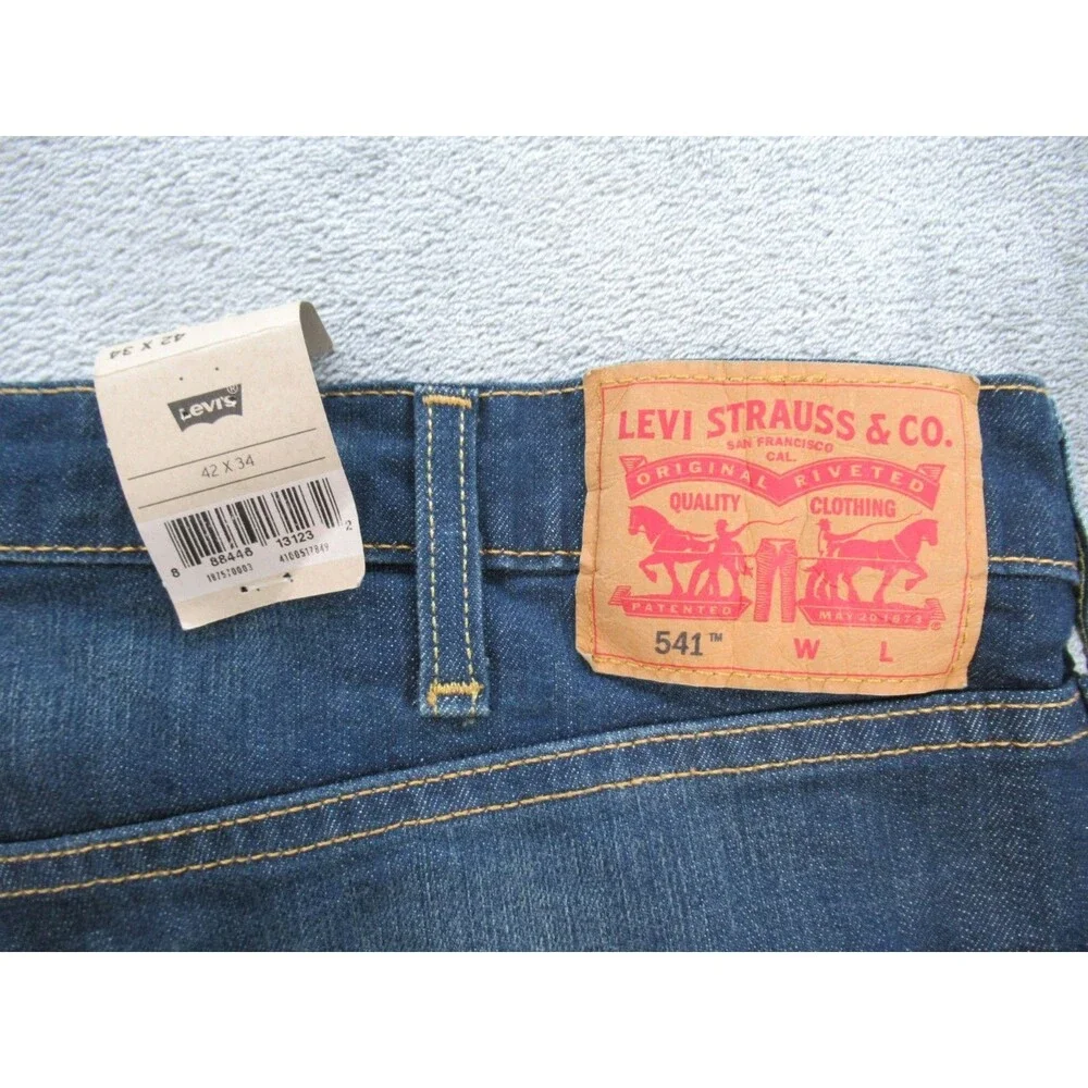 NWT Levis 541 Jeans Mens 42x34 (Fits 40 x 33) Straight Leg Flex Stretch Blue